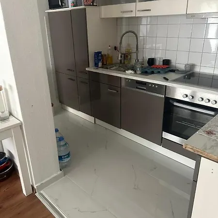 Helle Mit Balkon 5 Minuten Zum Pool 60q ,otopark ,netflix *