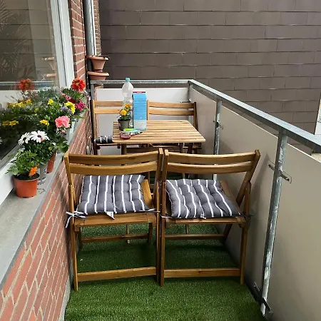 Helle Mit Balkon 5 Minuten Zum Pool 60q ,otopark ,netflix *