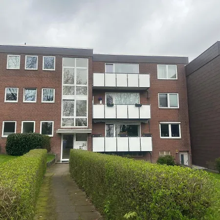 Apartment Helle Mit Balkon 5 Minuten Zum Pool 60q ,otopark ,netflix