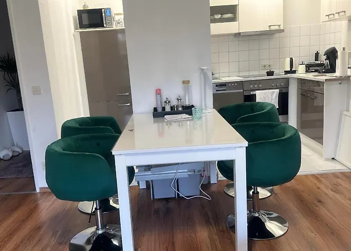 Helle Mit Balkon 5 Minuten Zum Pool 60q ,otopark ,netflix Daire Bielefeld