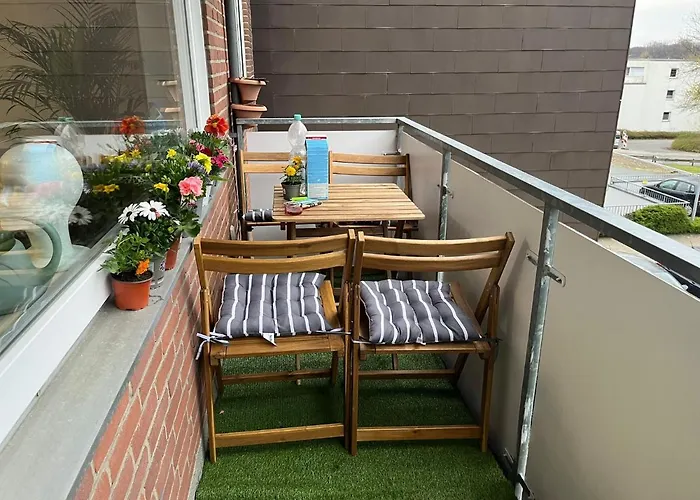 Helle Mit Balkon 5 Minuten Zum Pool 60q ,otopark ,netflix *