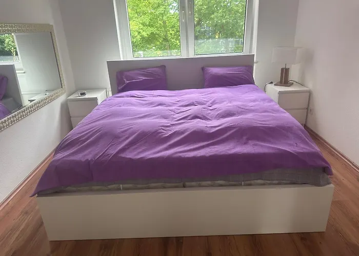 Daire Helle Mit Balkon 5 Minuten Zum Pool 60q ,otopark ,netflix Bielefeld